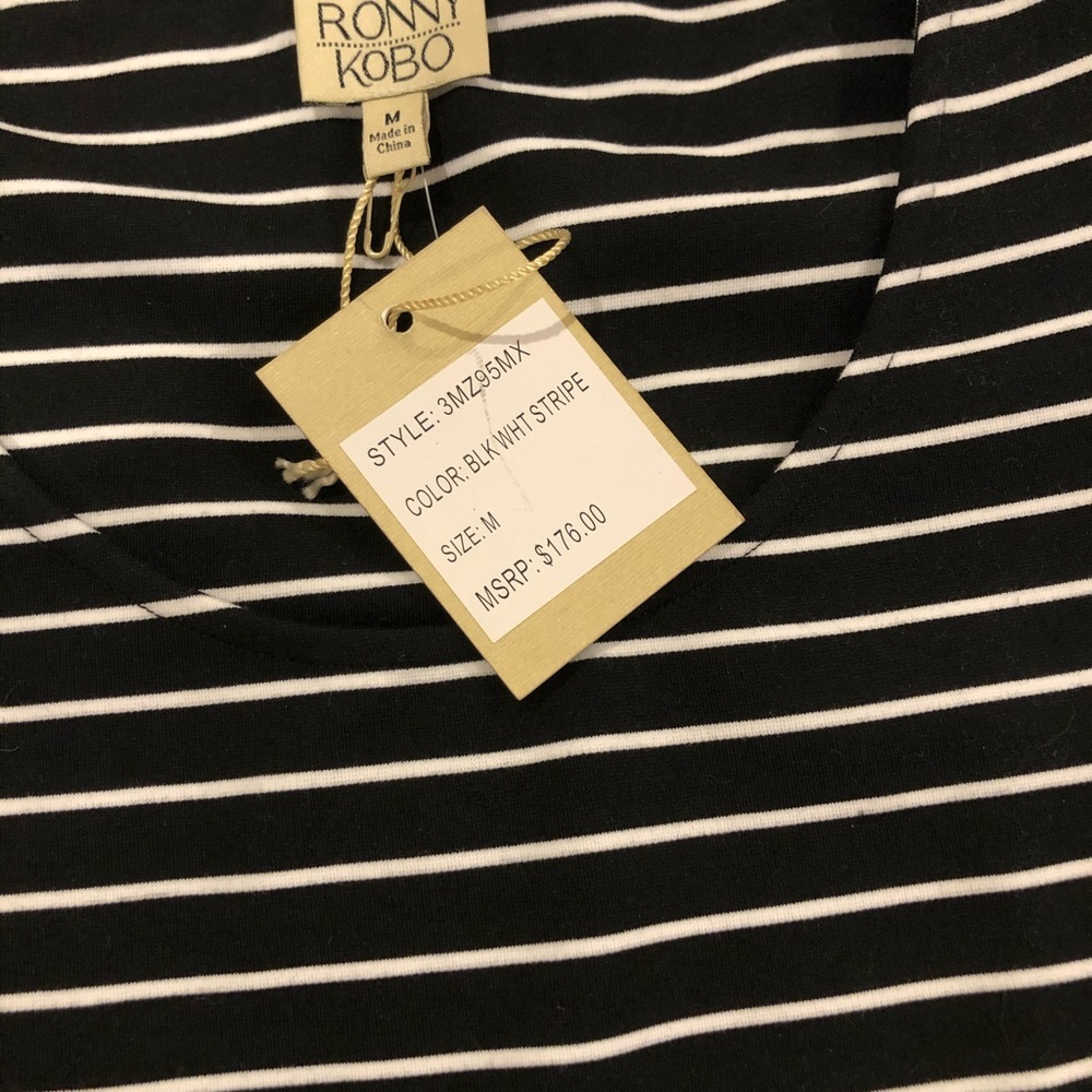 Boxy, Semi-Cropped Poof Sleeve Shirt-RONNY KOBO - Picture 2 of 4